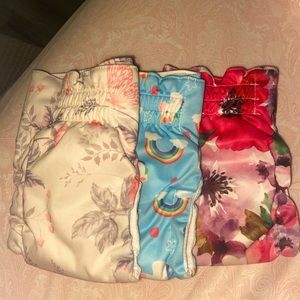 CUTE BONE WASHABLE DOGGIE DIAPERS Size small. MOSTLY FEMALE ONES. 3pack